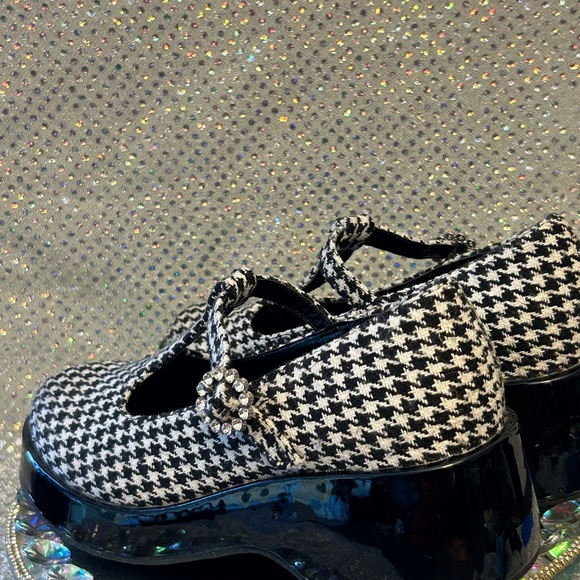 Steve Madden Houndstooth Mary Jane Shoes Size 4 - Picture 2 of 10